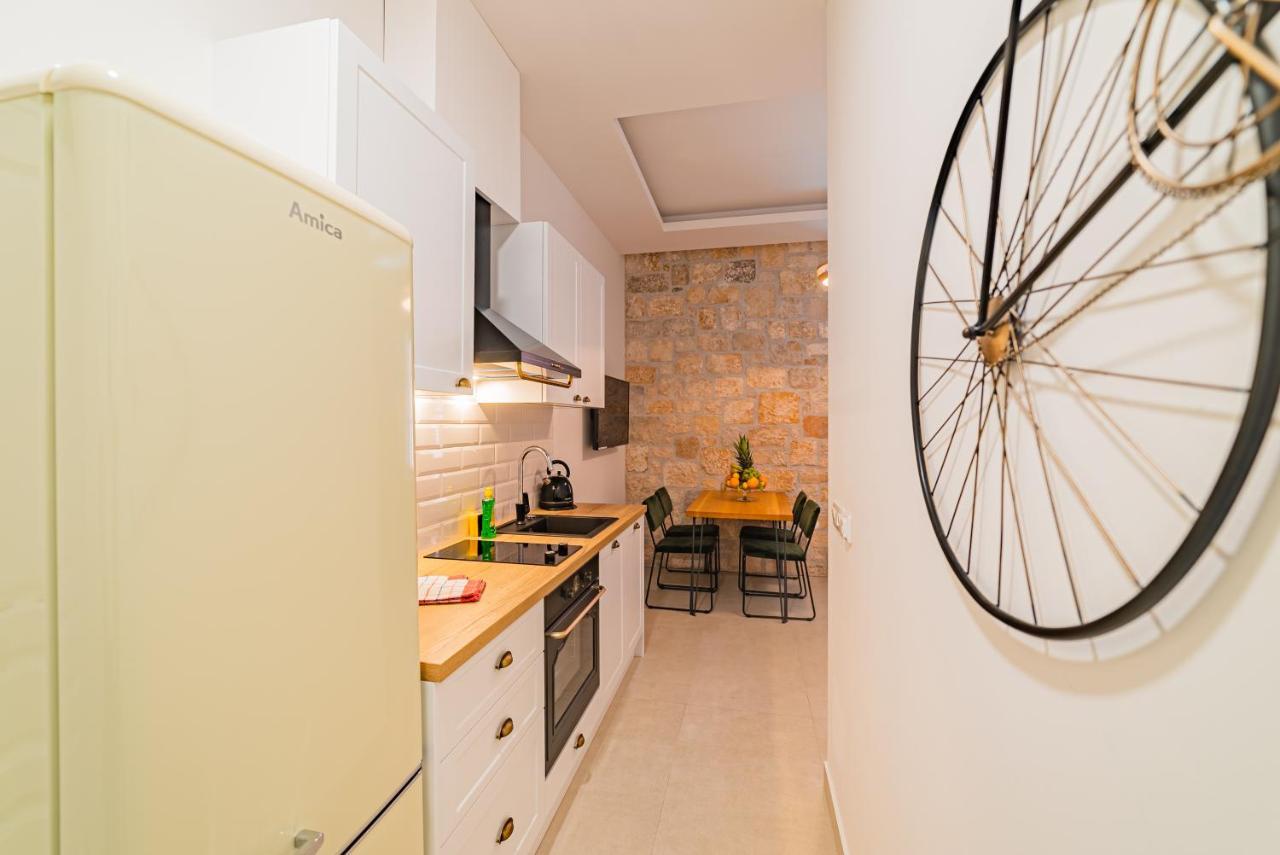Apartman Lena Centar Бол Екстер'єр фото