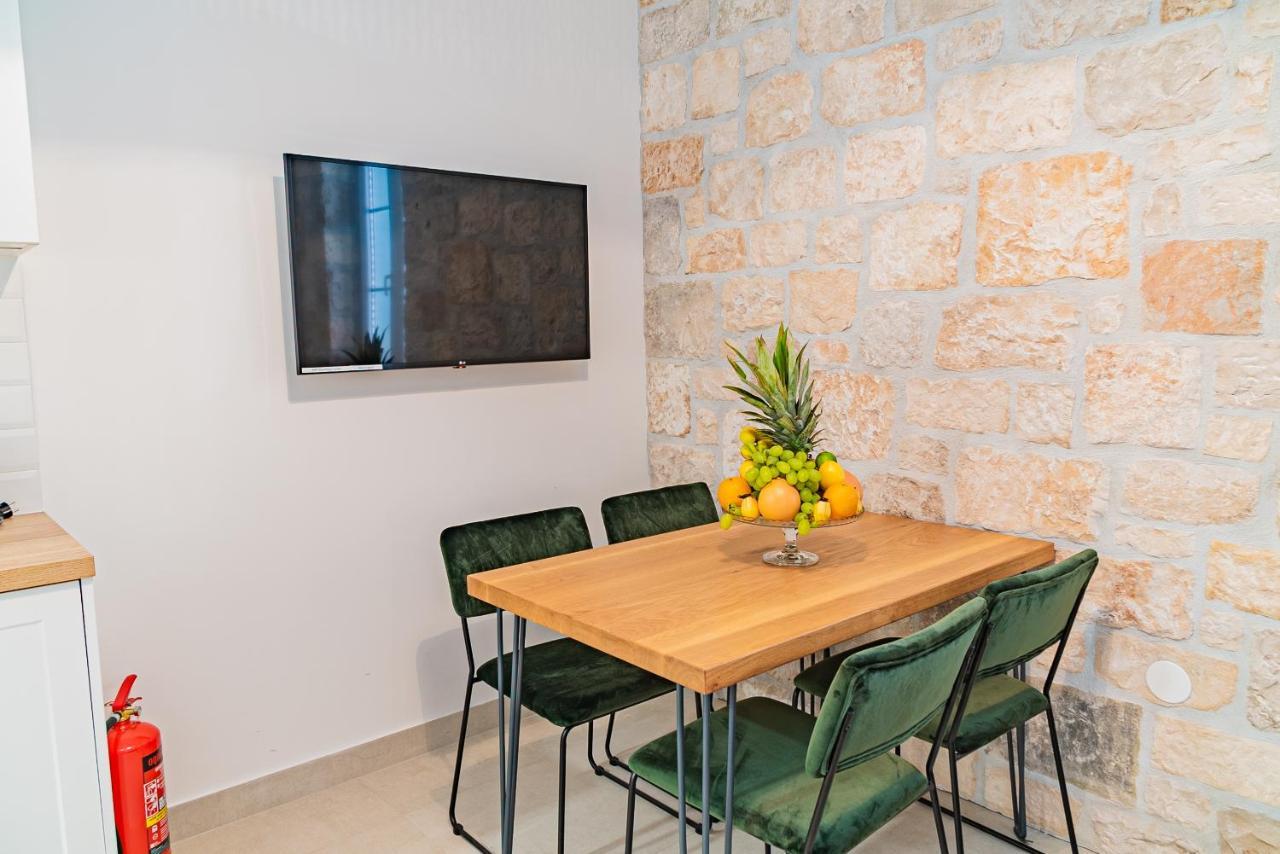 Apartman Lena Centar Бол Екстер'єр фото